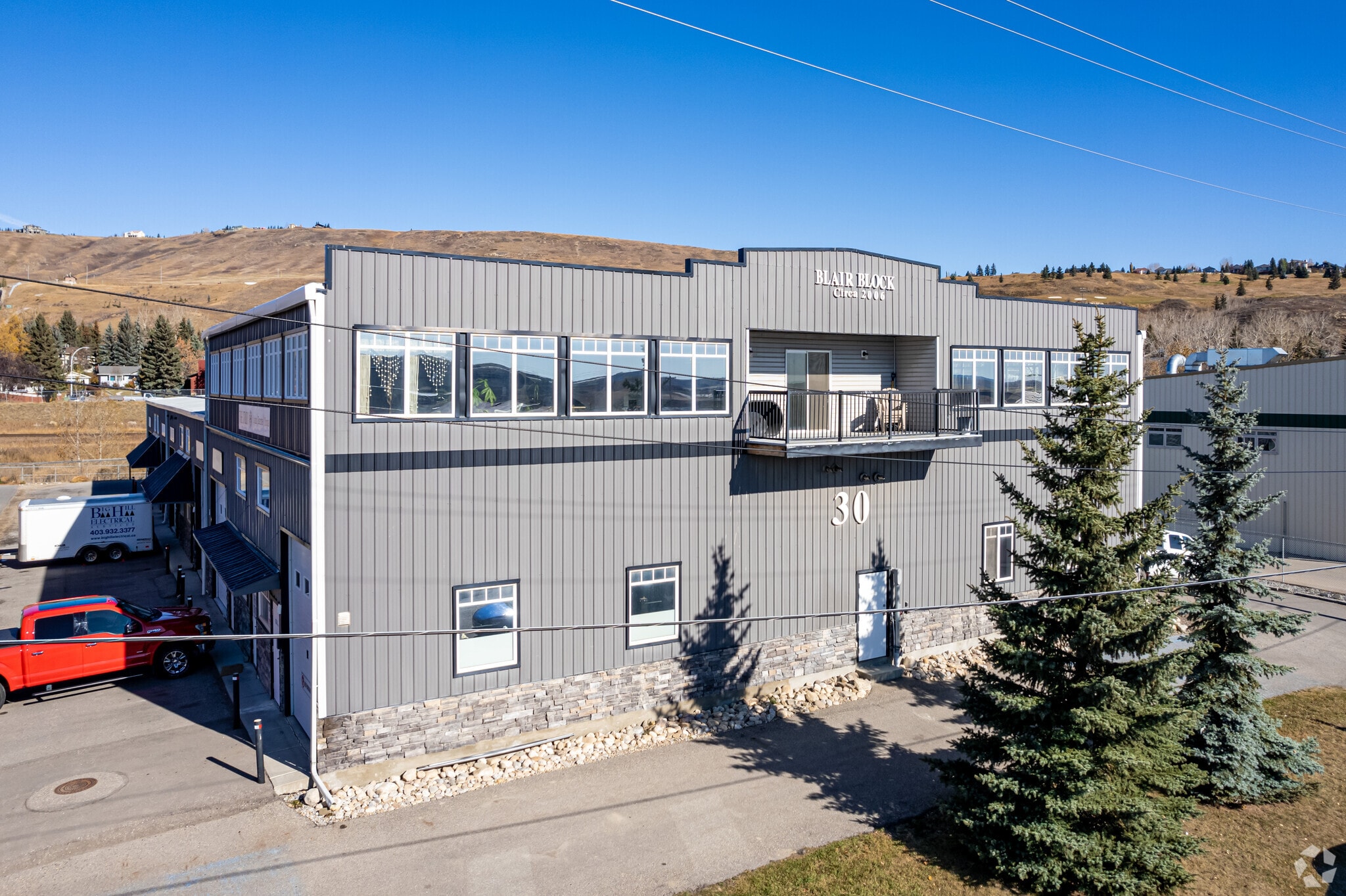 30 Griffin Ind Pt, Cochrane, AB for Sale