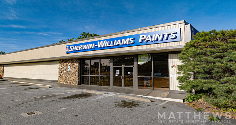 320 S Main St, Hendersonville, NC for Sale
