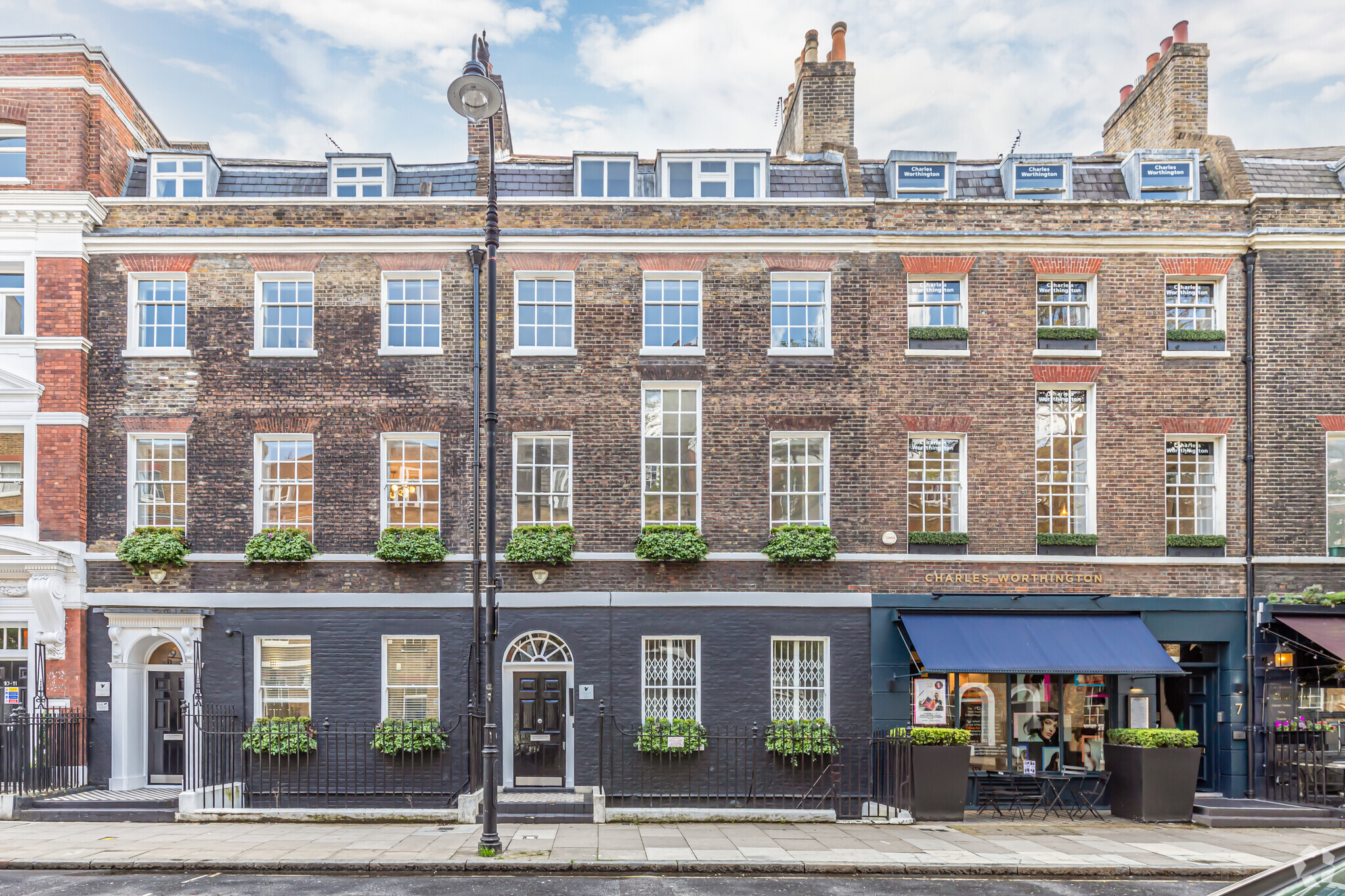 8 Percy St, London, LND for Rent