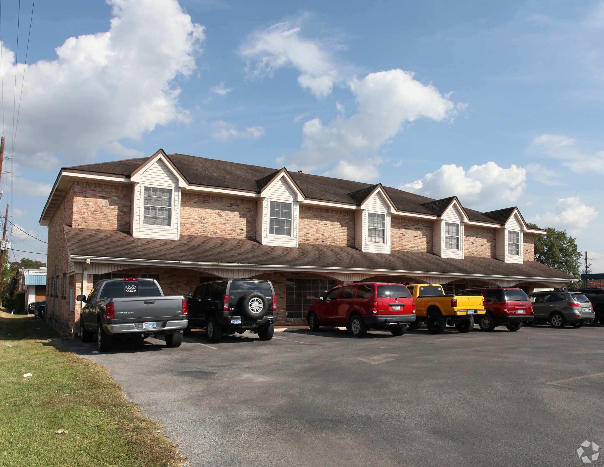 2210 N Frazier St, Conroe, TX for Rent