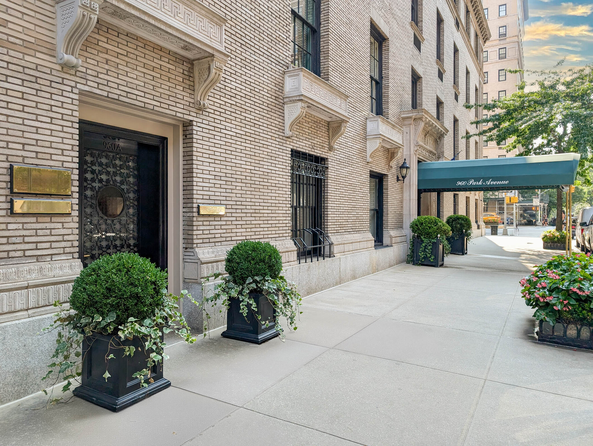 960-962 Park Ave, New York, NY for Sale