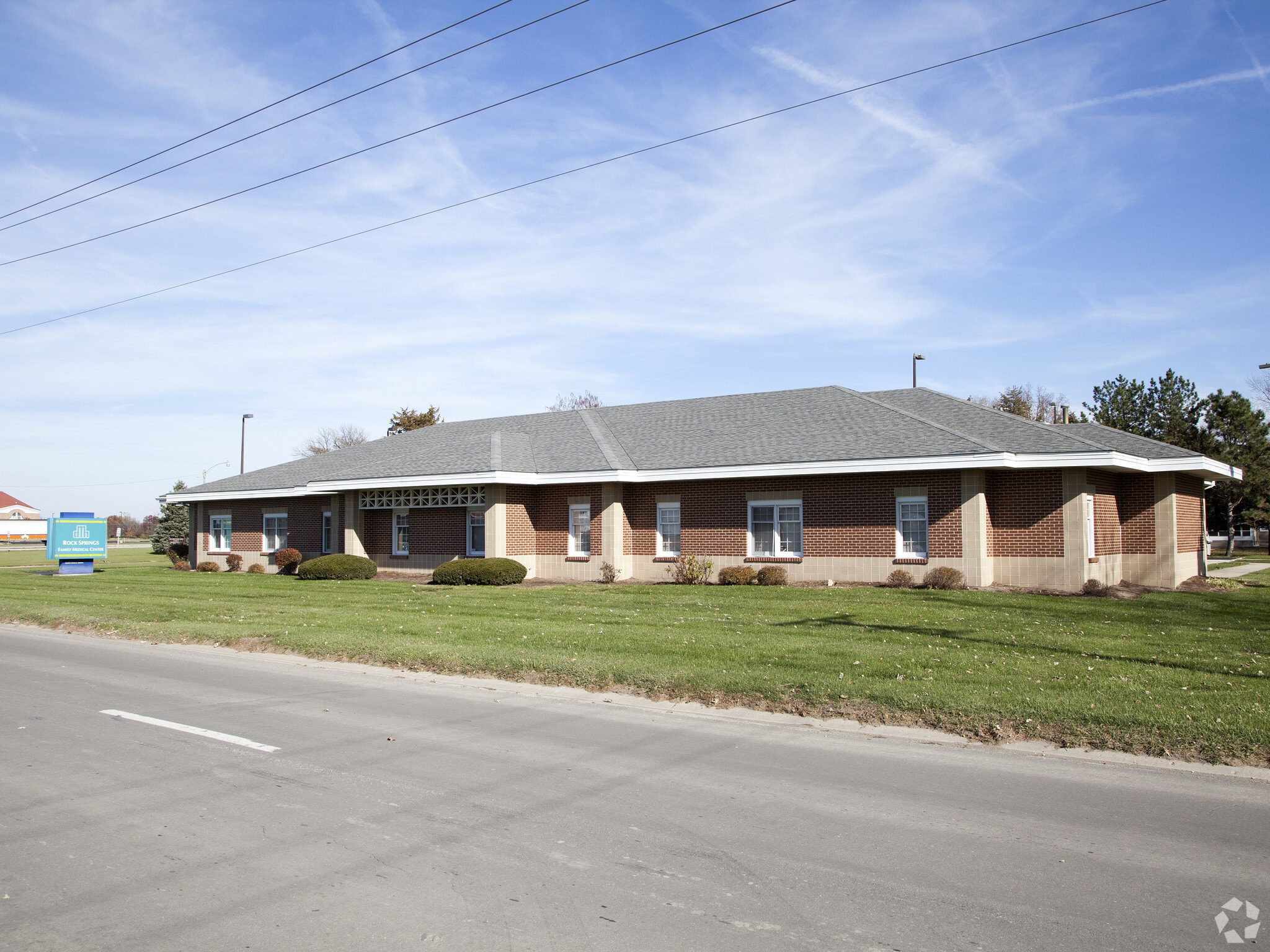 330 N Wyckles St, Decatur, IL for Sale