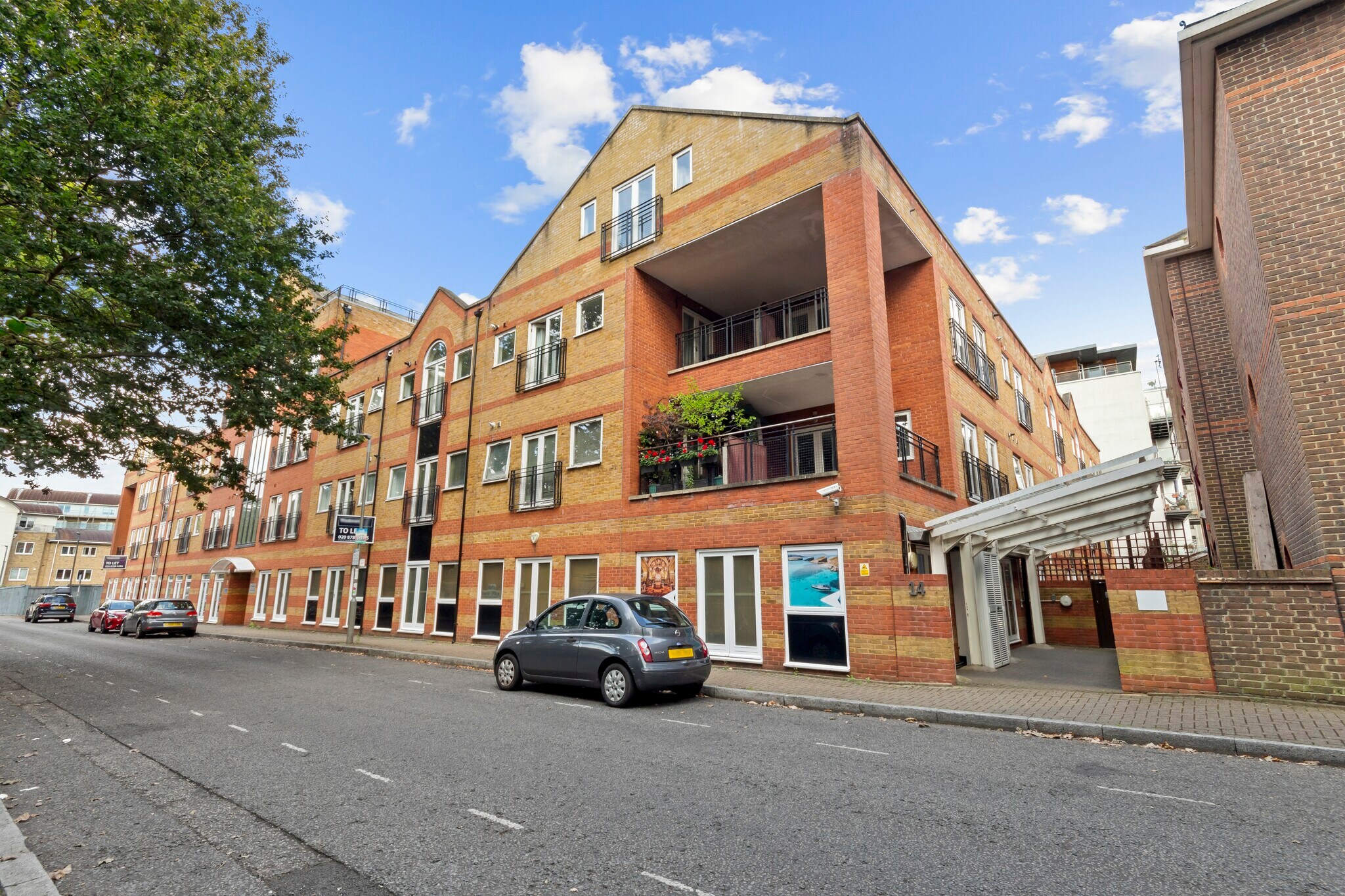 14 Northfields, London, LND for Rent