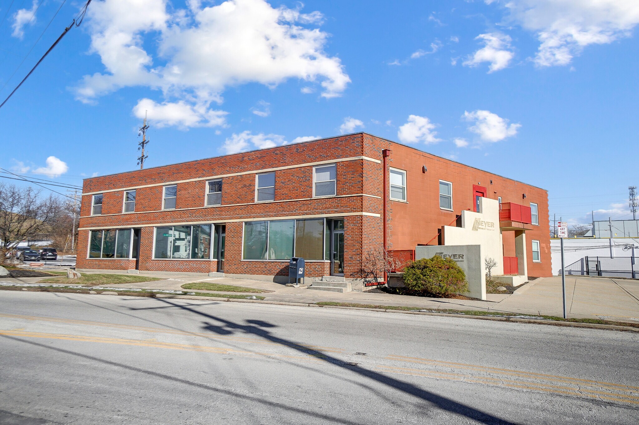 3925-3927 Brotherton Rd, Cincinnati, OH for Sale