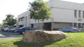 Escondido, CA Flex - 340-358 State Pl