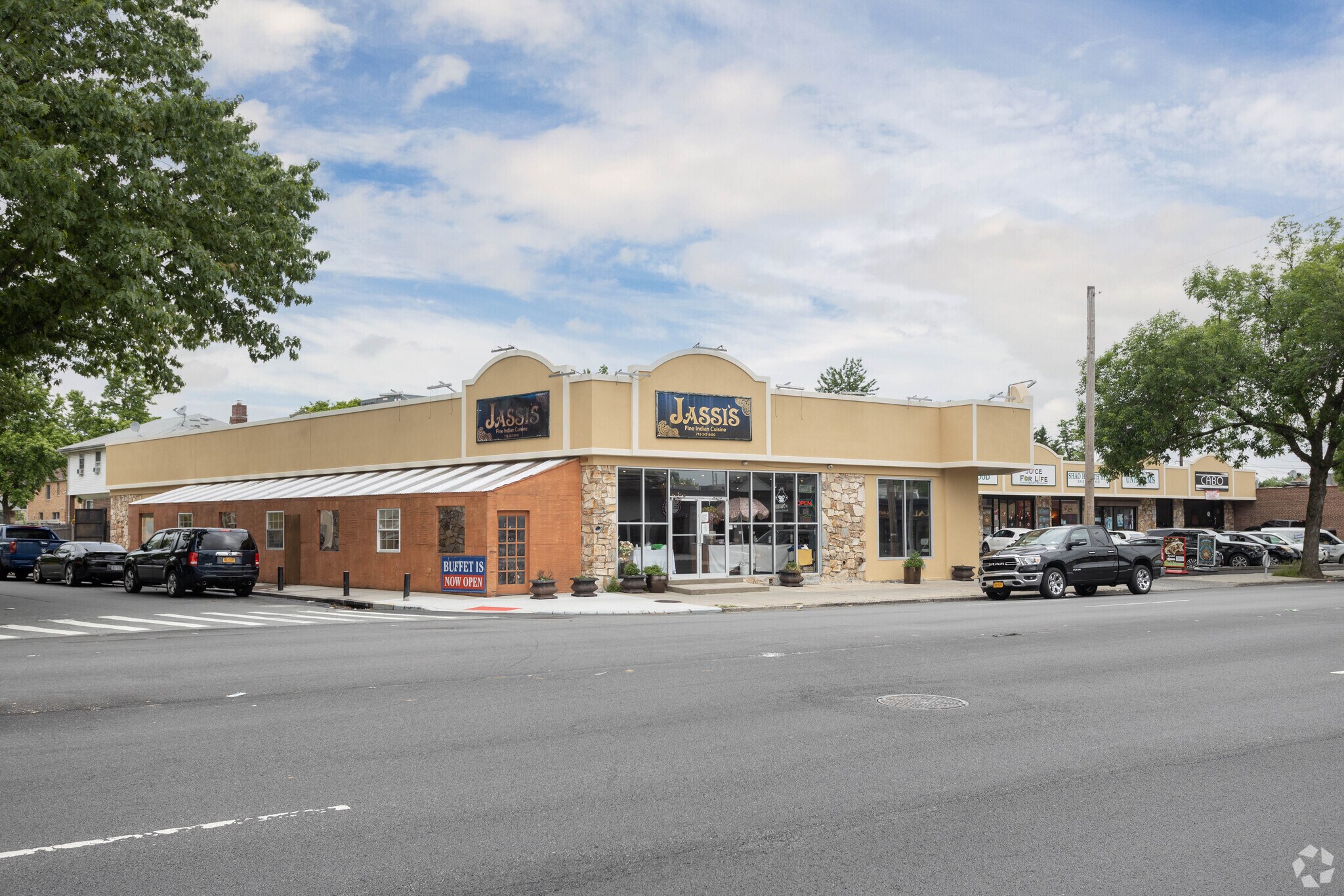 271-11 Union Tpke, New Hyde Park, NY for Rent