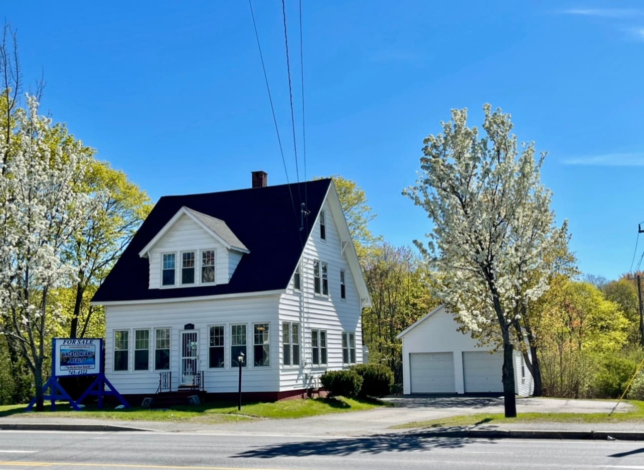 546 Broadway, Bangor, ME for Rent
