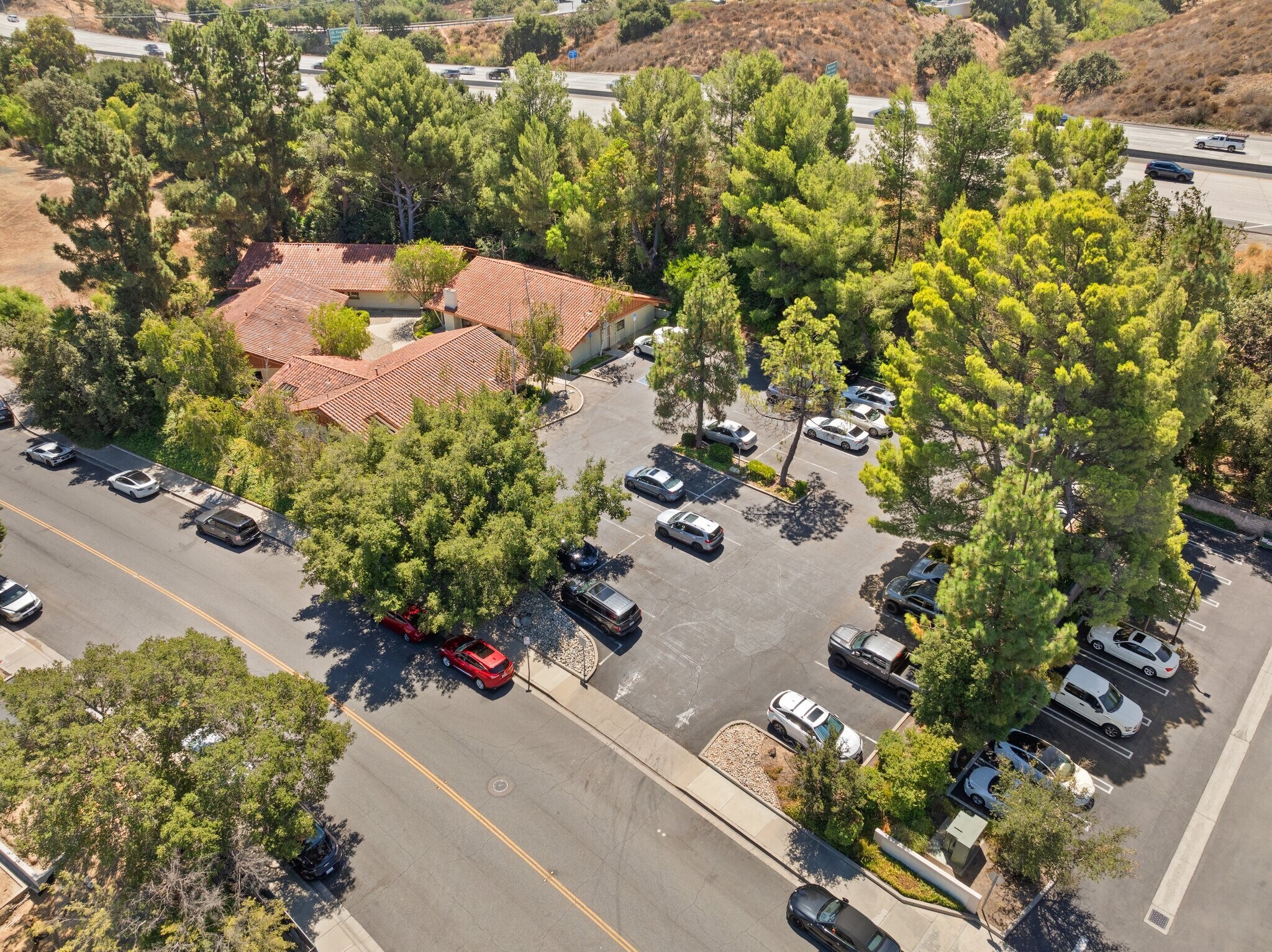 386-398 Lombard St, Thousand Oaks, CA for Rent