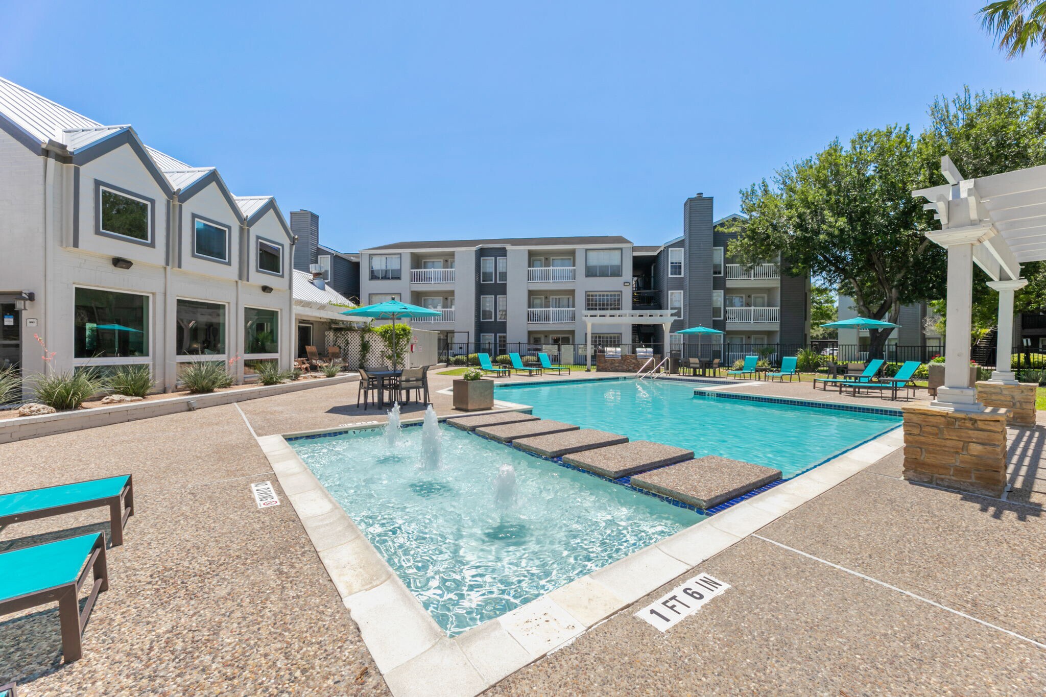 6635 S Staples St, Corpus Christi, TX for Sale