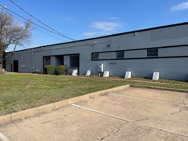 8500-8600 Sovereign Row, Dallas, TX for Rent