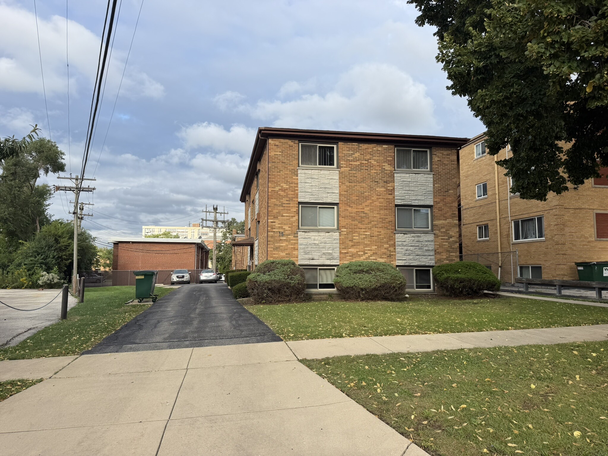14 N Martha St, Lombard, IL for Sale