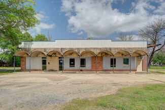 Hooks, TX Warehouse - 1605 Ave A ave