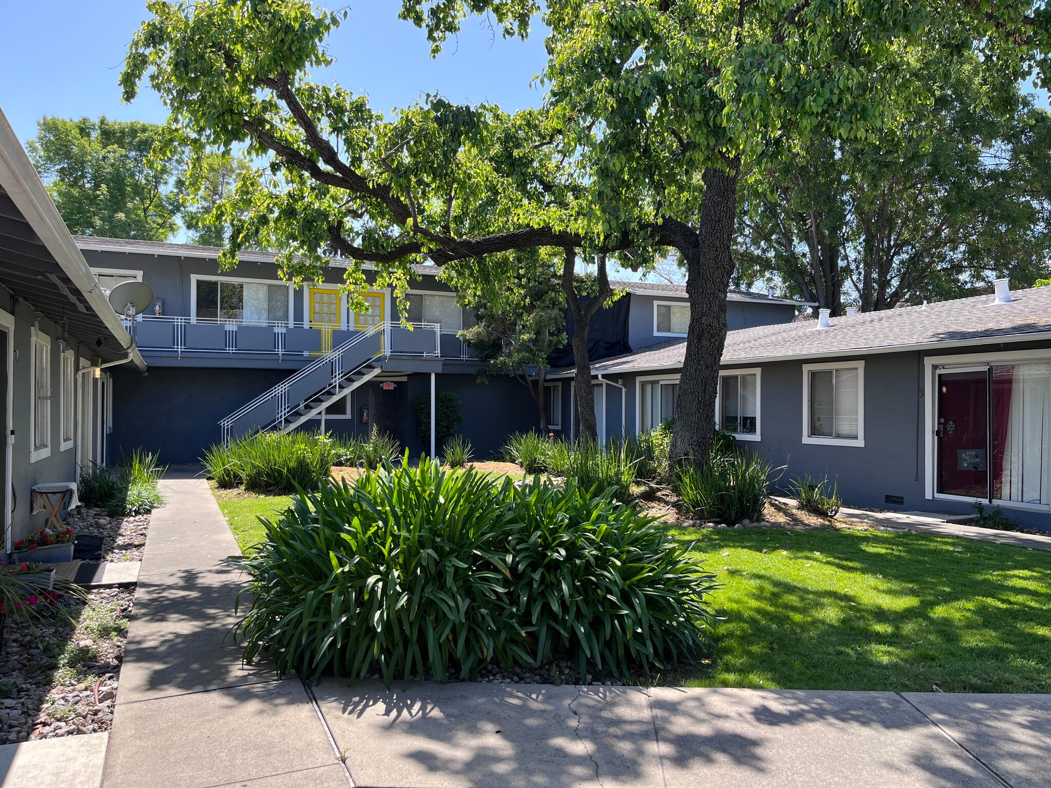 2483-2491 Whitney Dr, Mountain View, CA for Sale