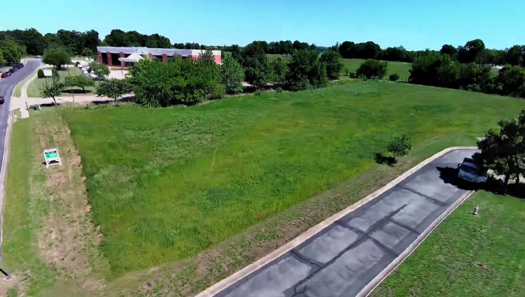 325 S 6th Pl, Lowell, AR for Sale