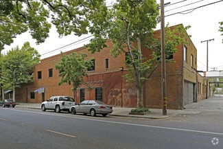 320-350 Alhambra Blvd  