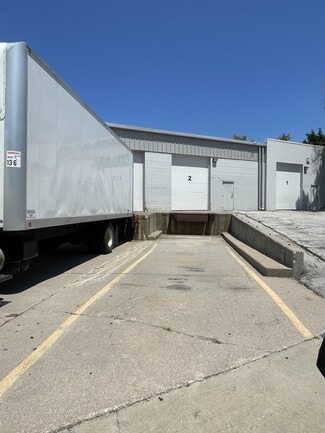 Omaha, NE Flex, Industrial - 1304 E Hartman Ave