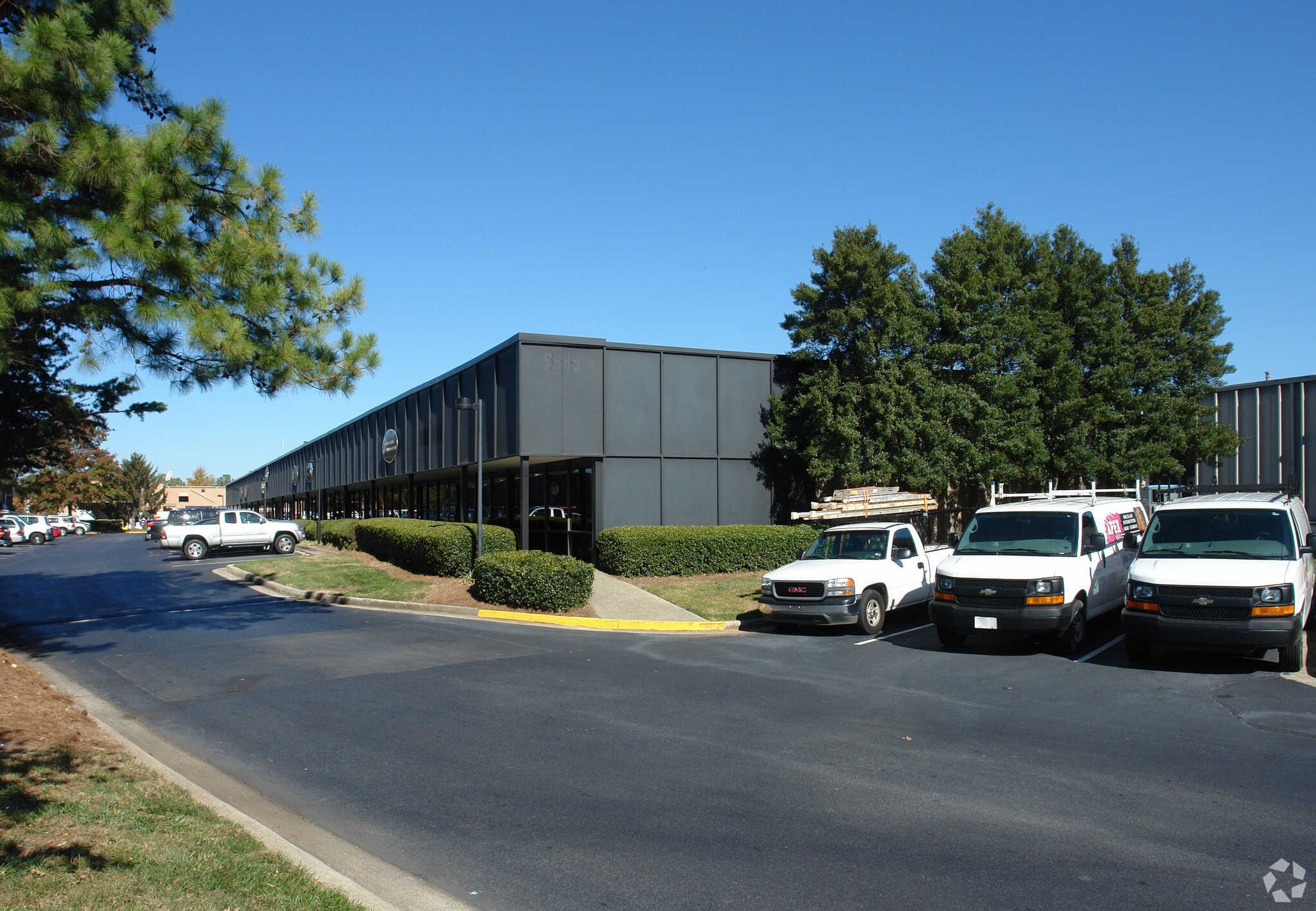 6689 Peachtree Industrial Blvd, Peachtree Corners, GA for Rent