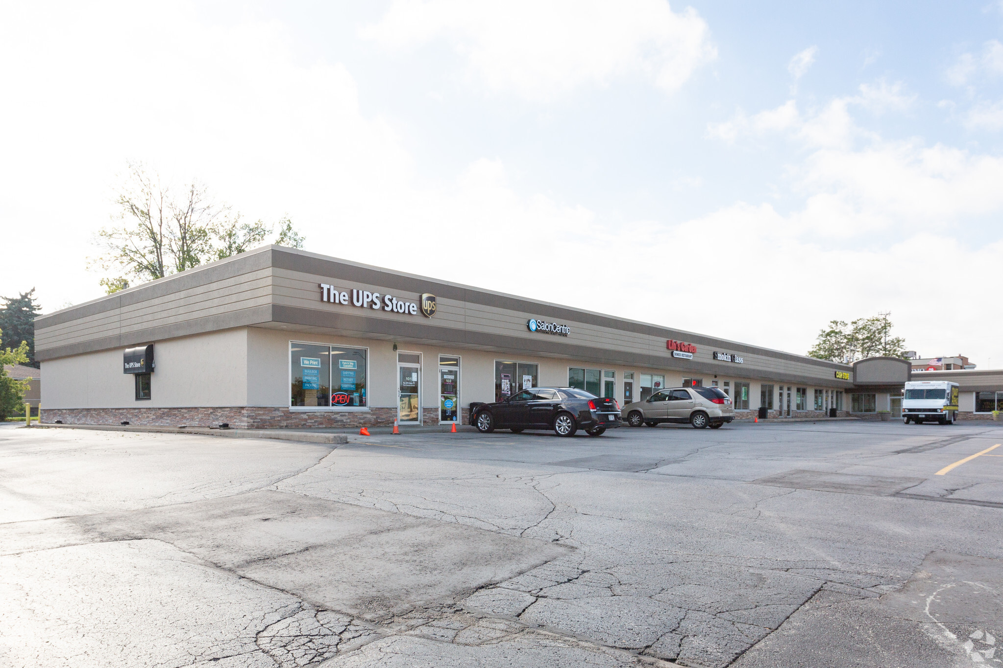 101-131 S Military Ave, Green Bay, WI for Rent