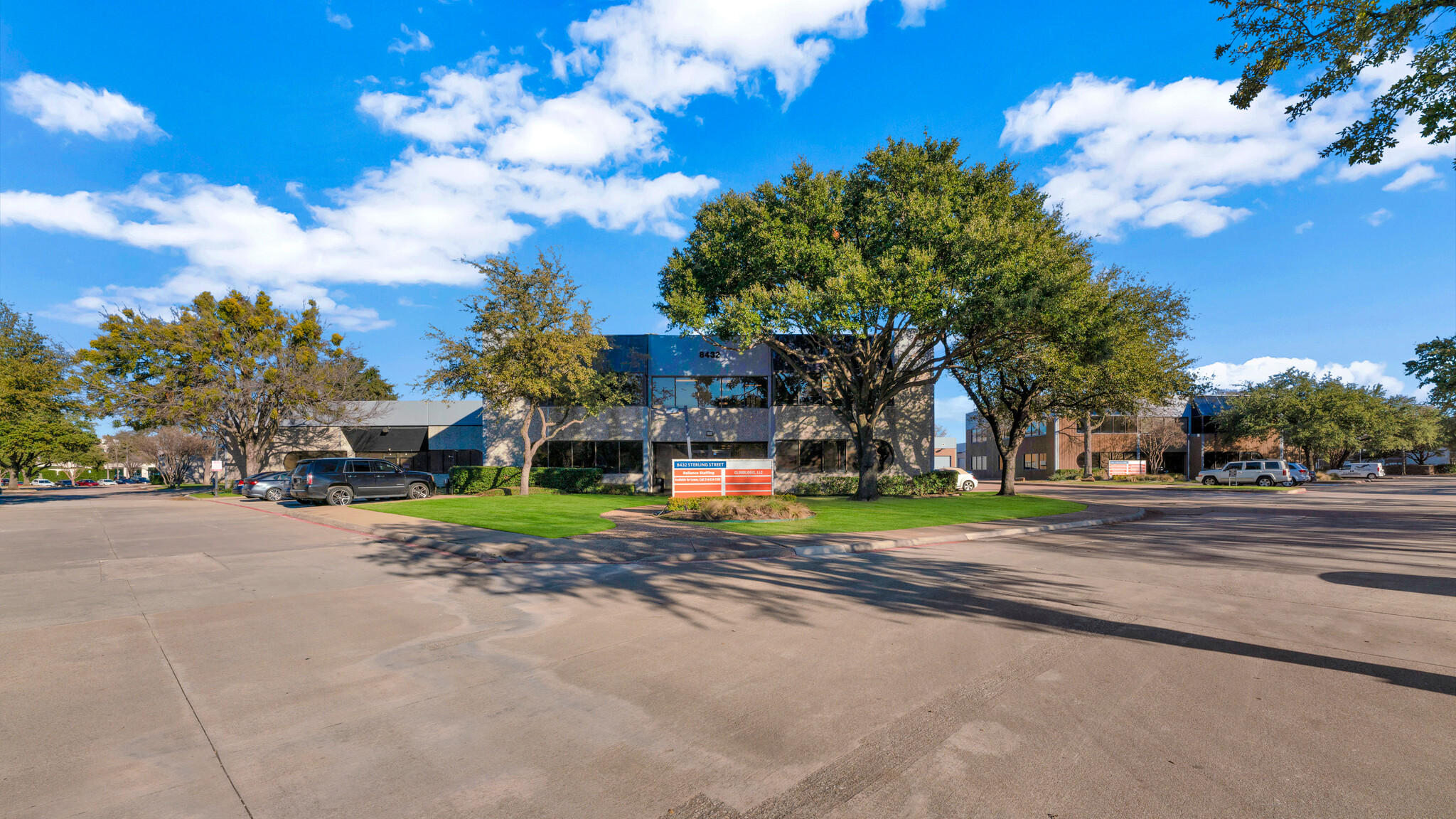 8402 Sterling St, Irving, TX for Rent