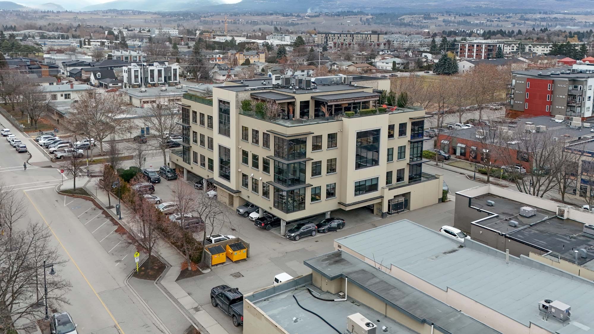 550 West Av, Kelowna, BC for Rent