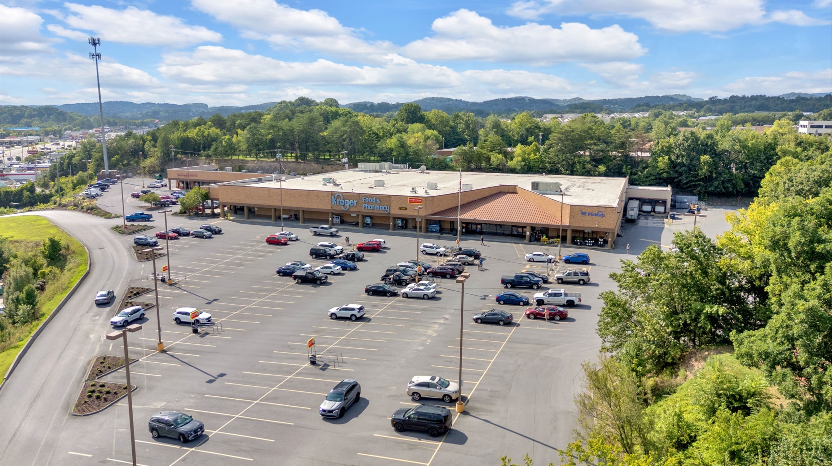 1664 E Stone Dr, Kingsport, TN for Rent