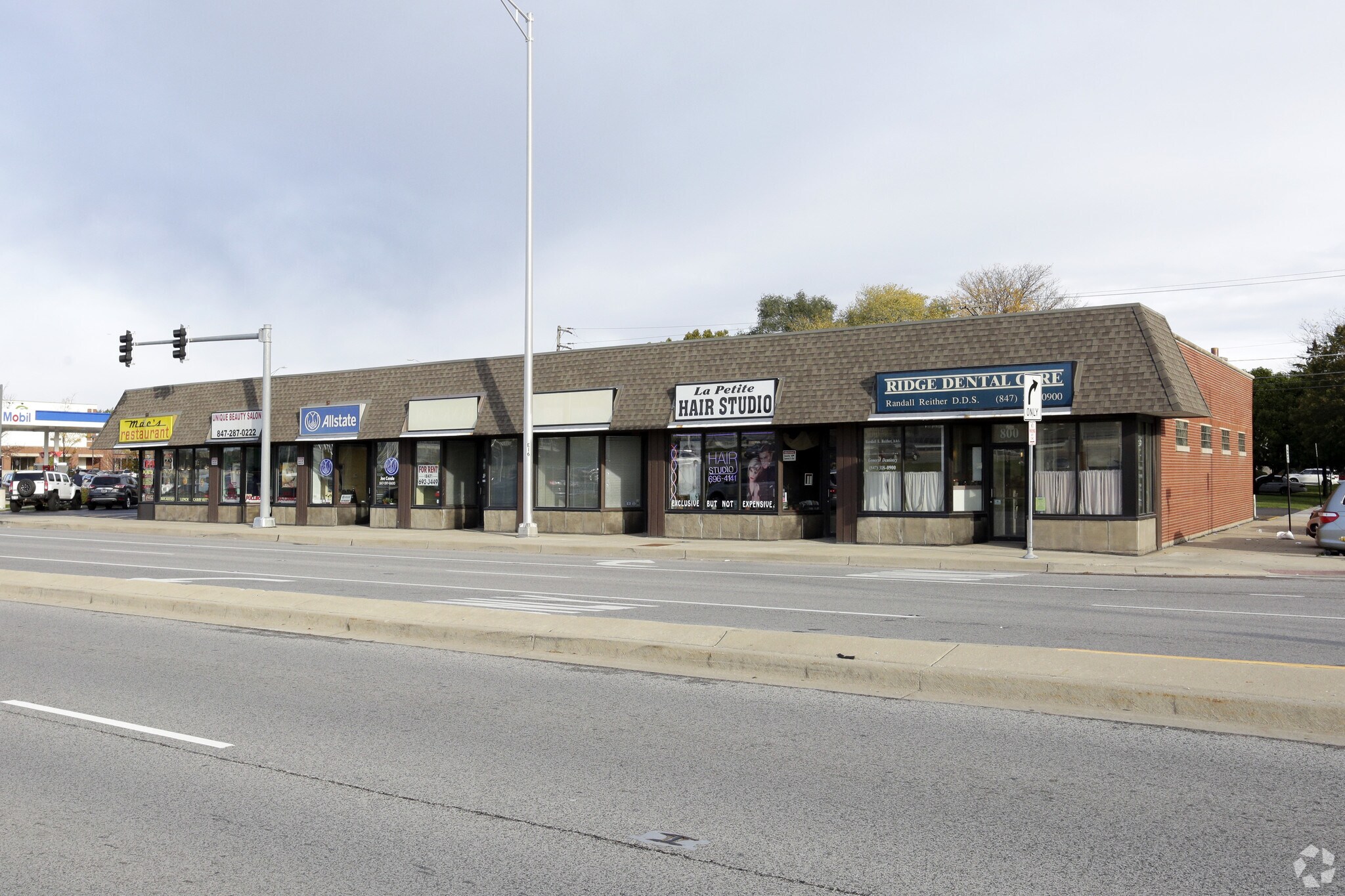 800-812 Higgins Rd, Park Ridge, IL for Rent