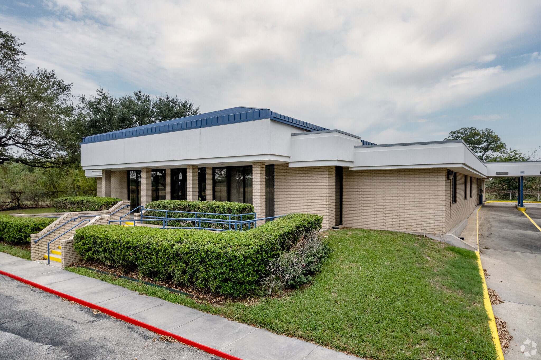 4101 Clinton Dr, Houston, TX for Rent