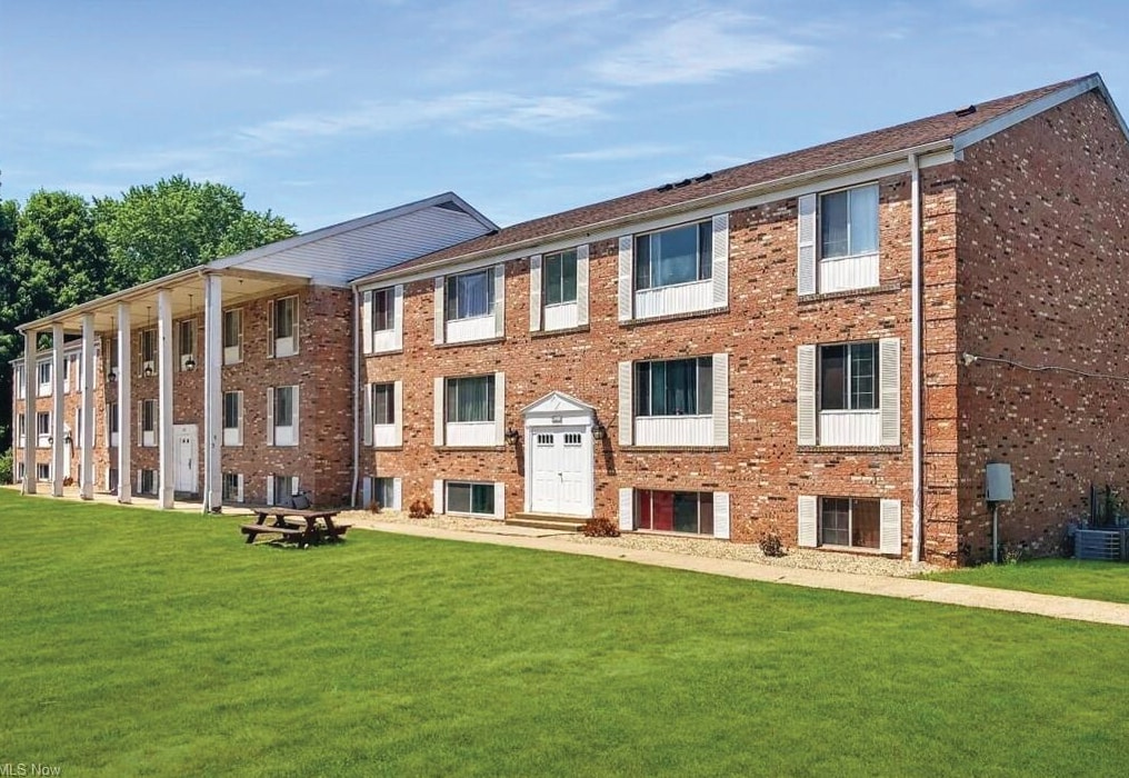 4225 Middlebranch Ave NE, Canton, OH for Sale