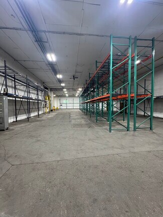 Bay Shore, NY Industrial - 12 Wisconsin Ct