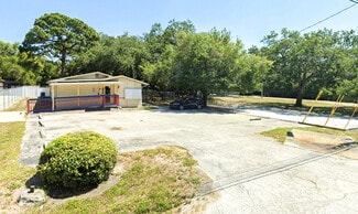 Clearwater, FL Storefront Retail/Residential - 2886 Whitney Rd