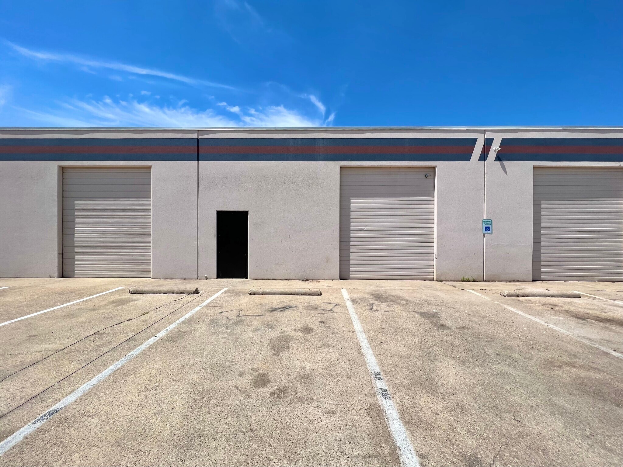 2516 Minnis Dr, Haltom City, TX for Rent