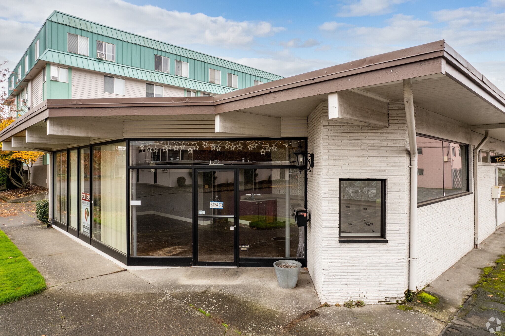 1221-1227 17th Ave, Longview, WA for Sale