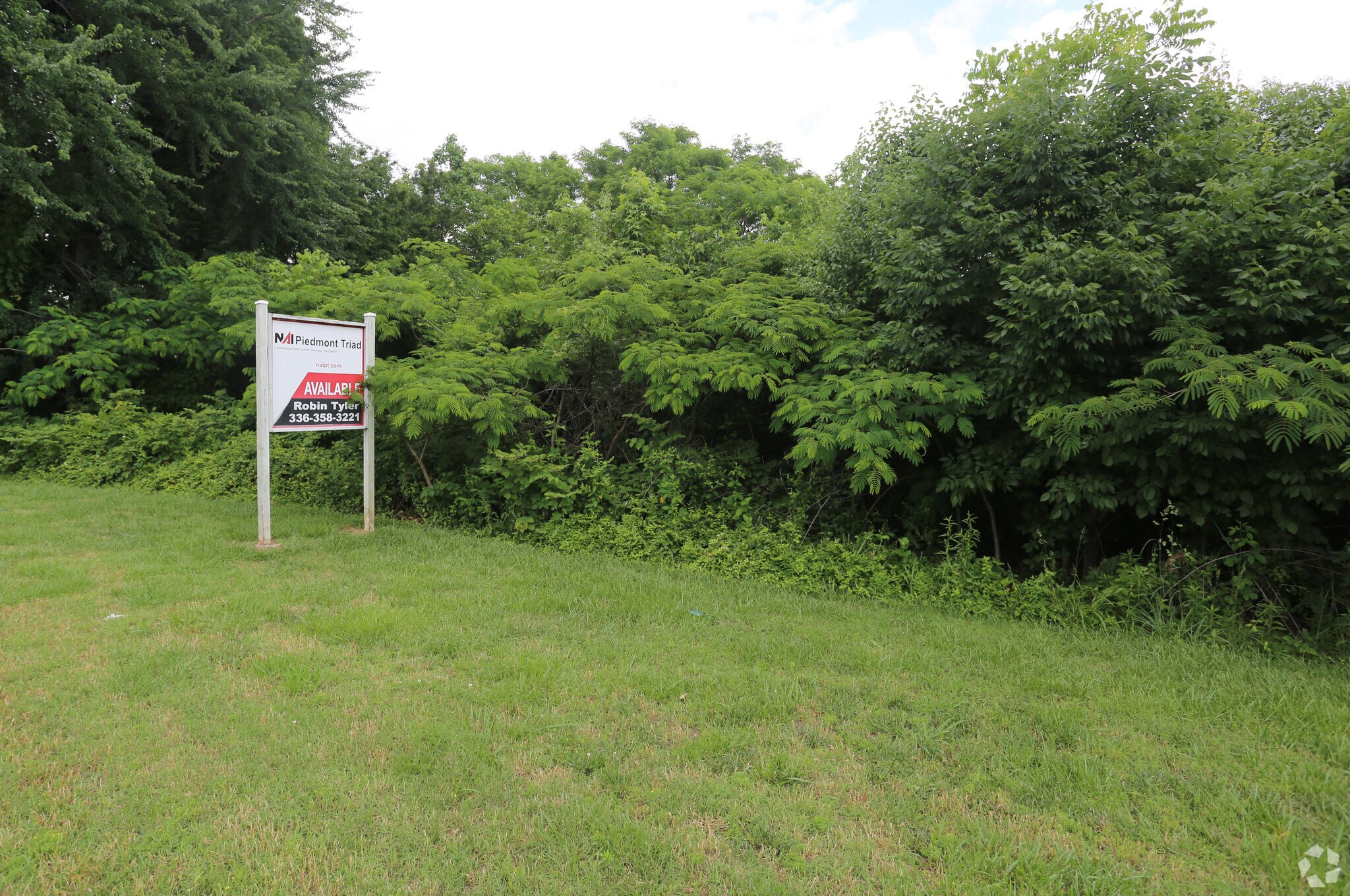 108 Muirs Chapel Rd, Greensboro, NC for Sale