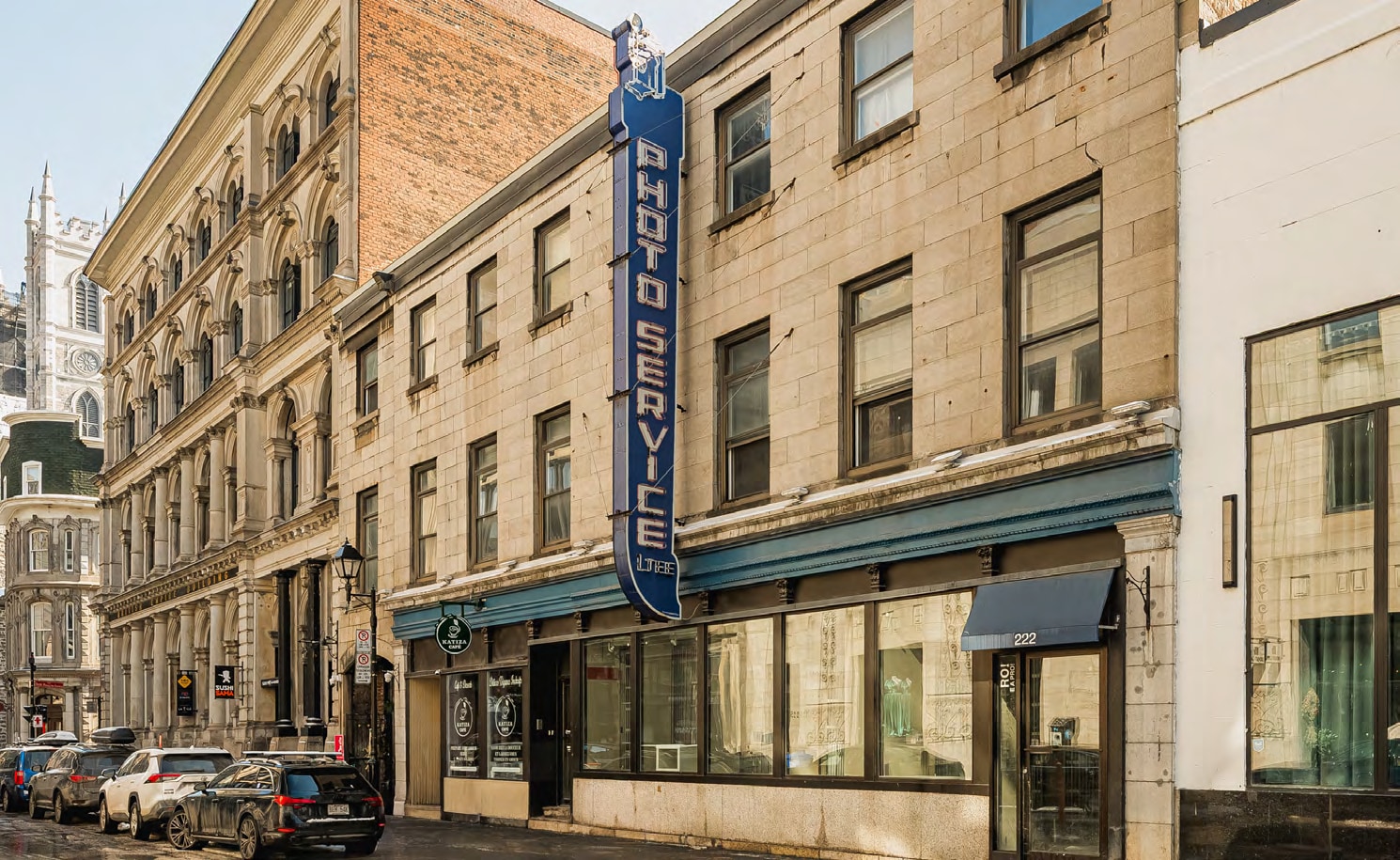 222 Rue Notre-Dame O, Montréal, QC for Rent