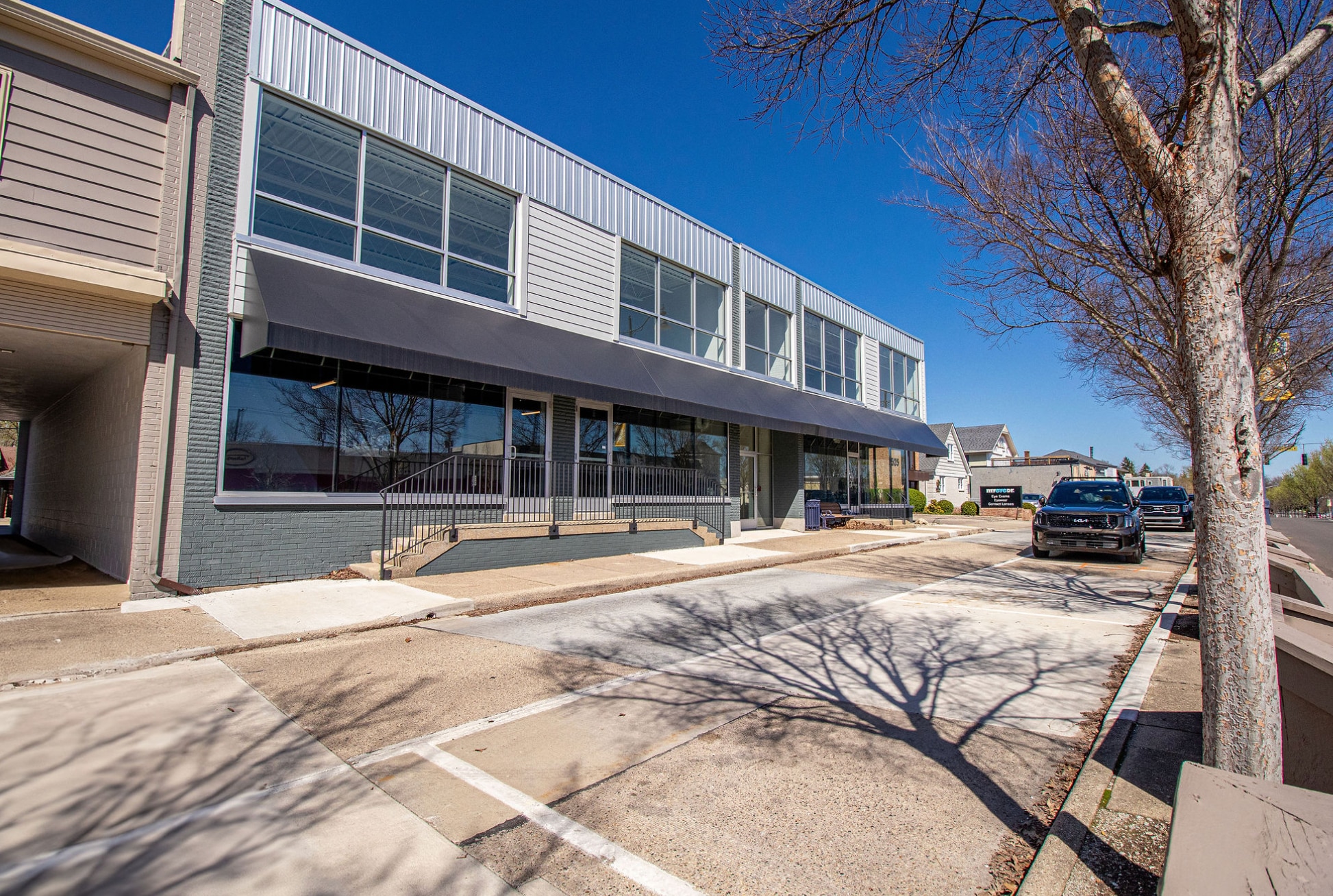 2533-2537 Far Hills Ave, Oakwood, OH for Rent