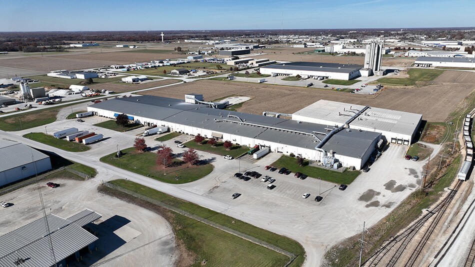 1200 W Niccum Ave, Effingham, IL for Sale