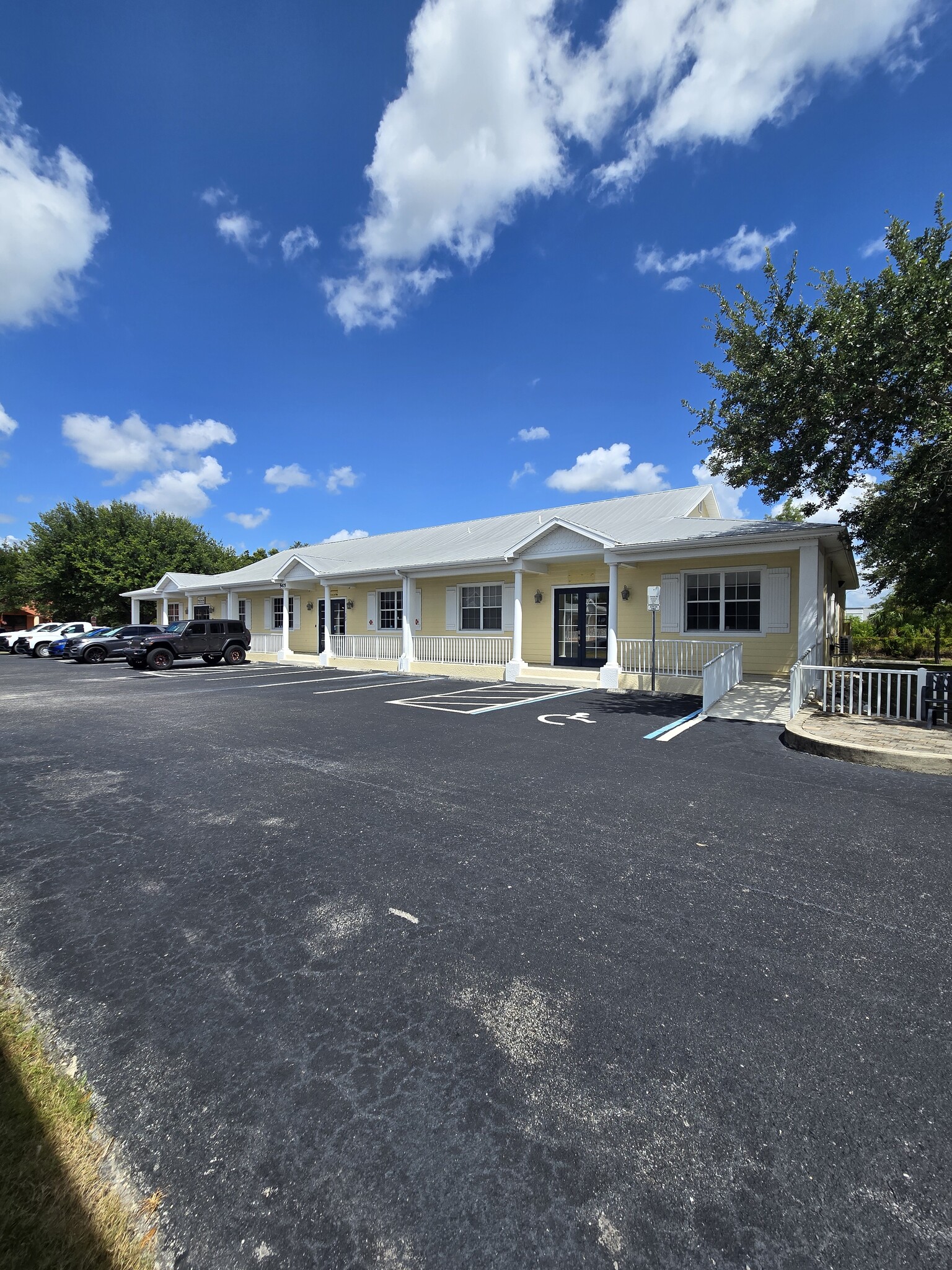 5475 Lee St, Lehigh Acres, FL for Rent