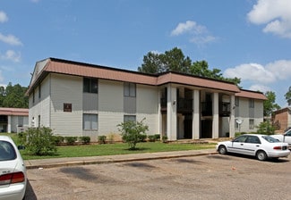 Mobile, AL Apartments - 557 Azalea Rd