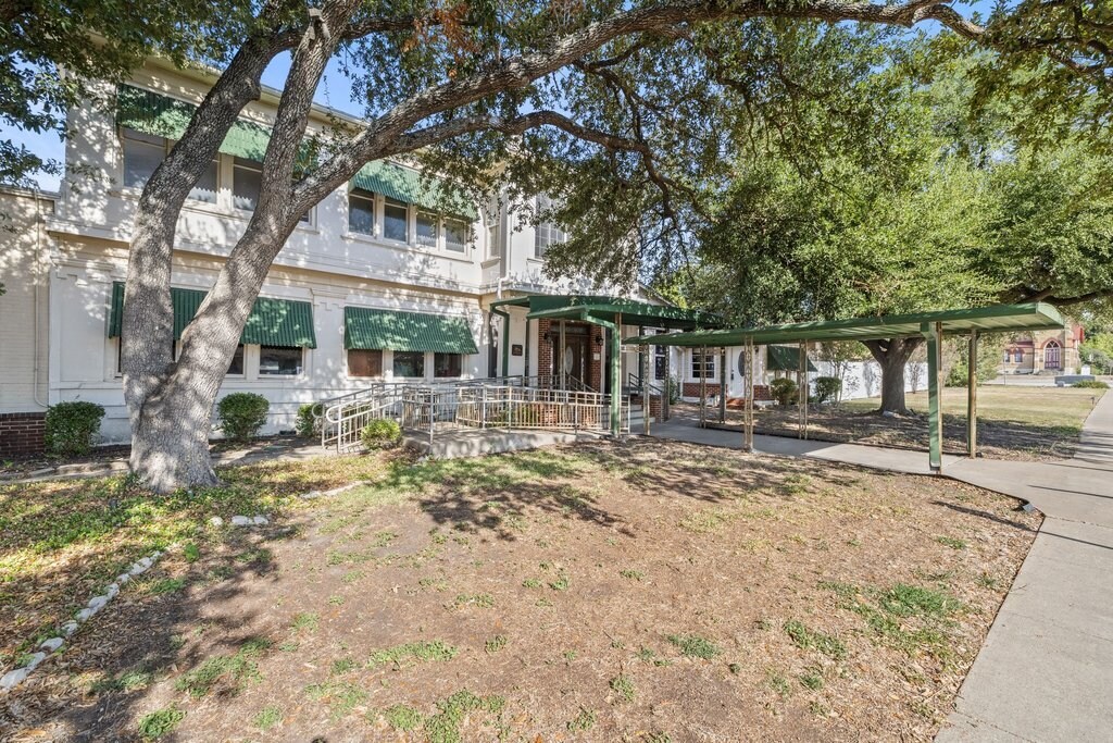 503 Talbot St, Taylor, TX for Sale