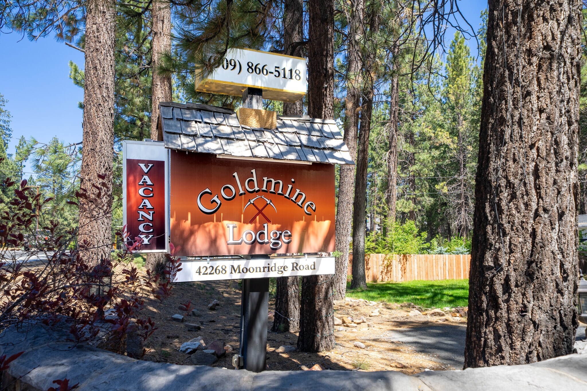 42268 Moonridge Rd, Big Bear Lake, CA for Sale