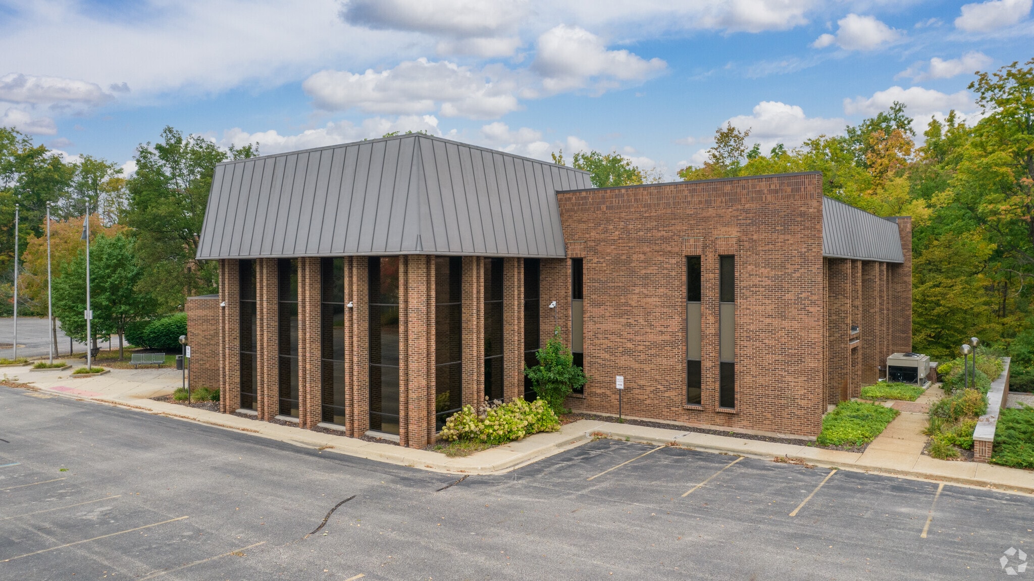 2333 East Beltline Ave SE, Grand Rapids, MI for Sale