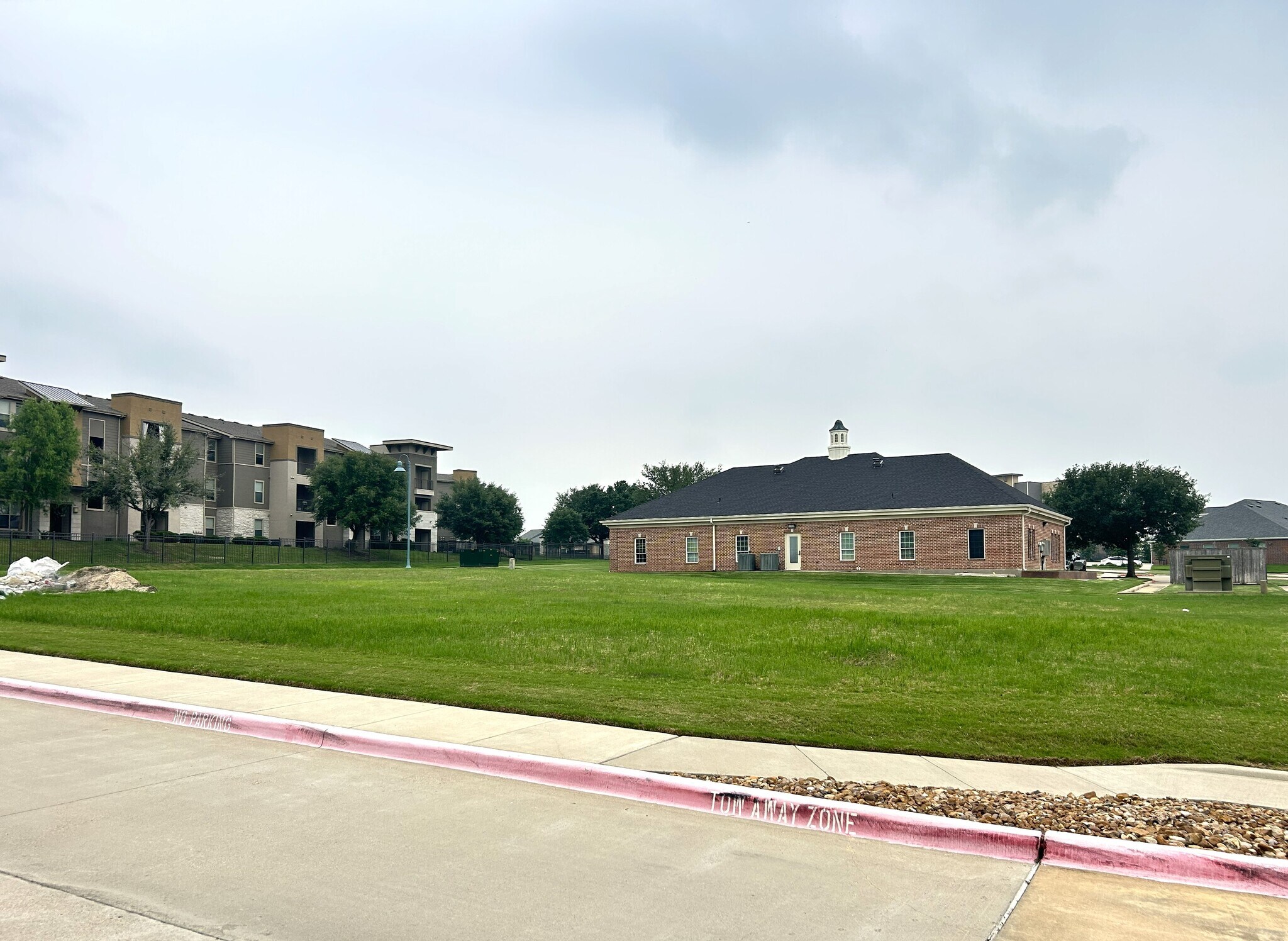 4001 Cross Park Dr, Bryan, TX for Sale