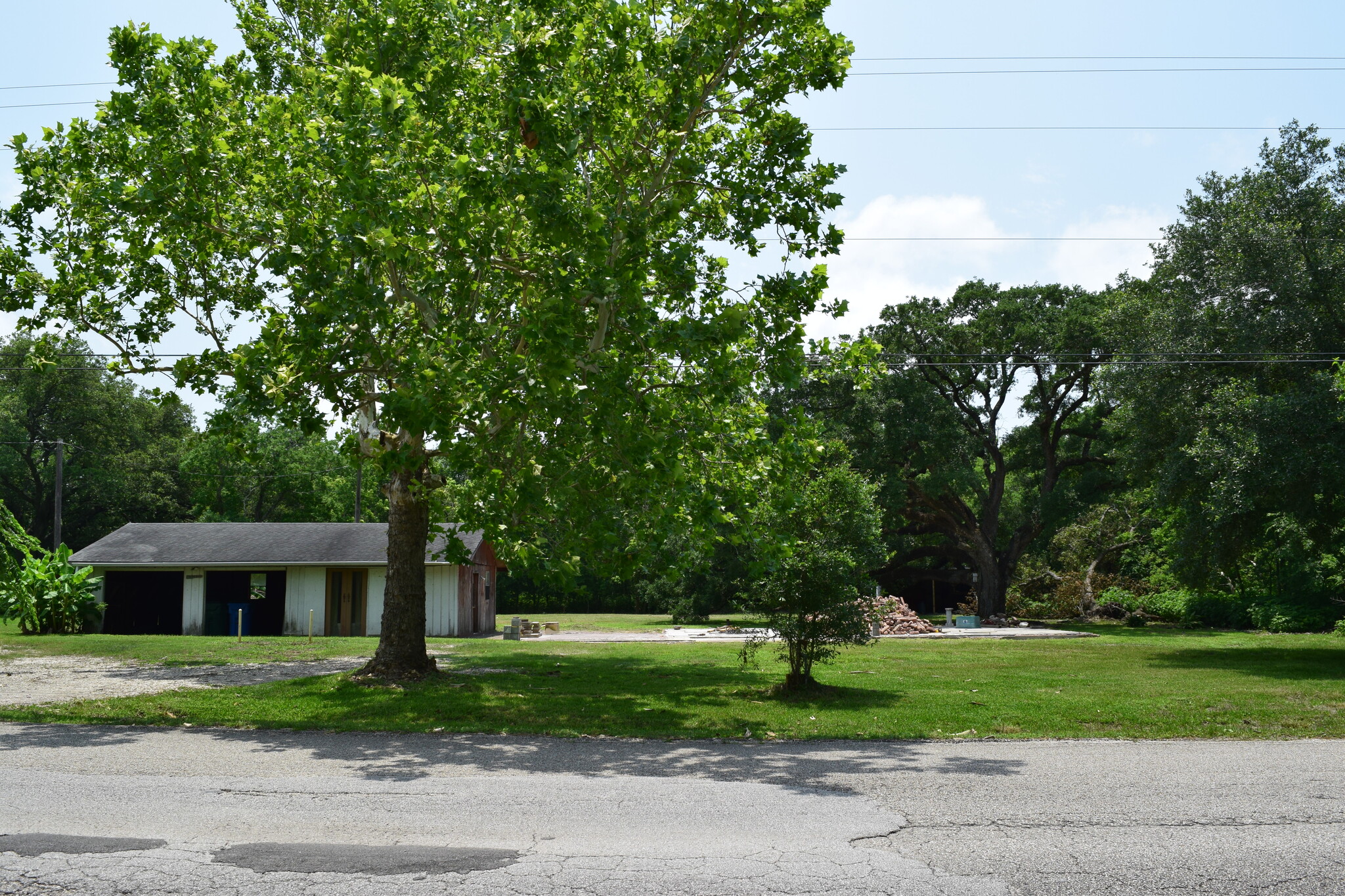 7234 Bissell rd, Manvel, TX for Sale