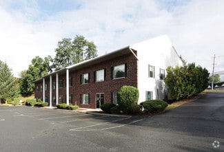 1580 Columbia Tpke  