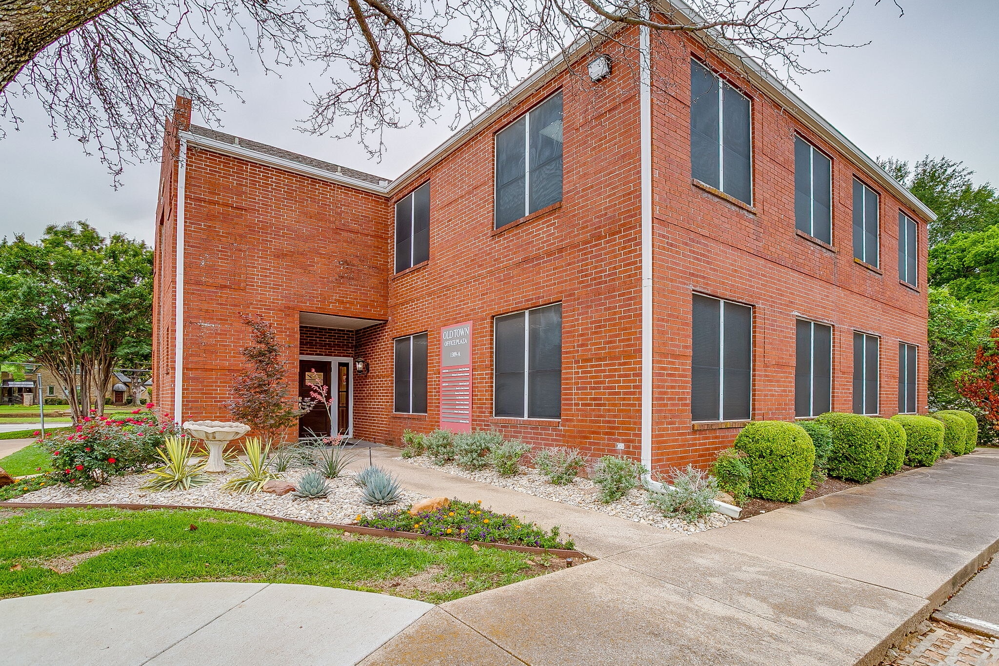 1309 W Abram St, Arlington, TX for Sale