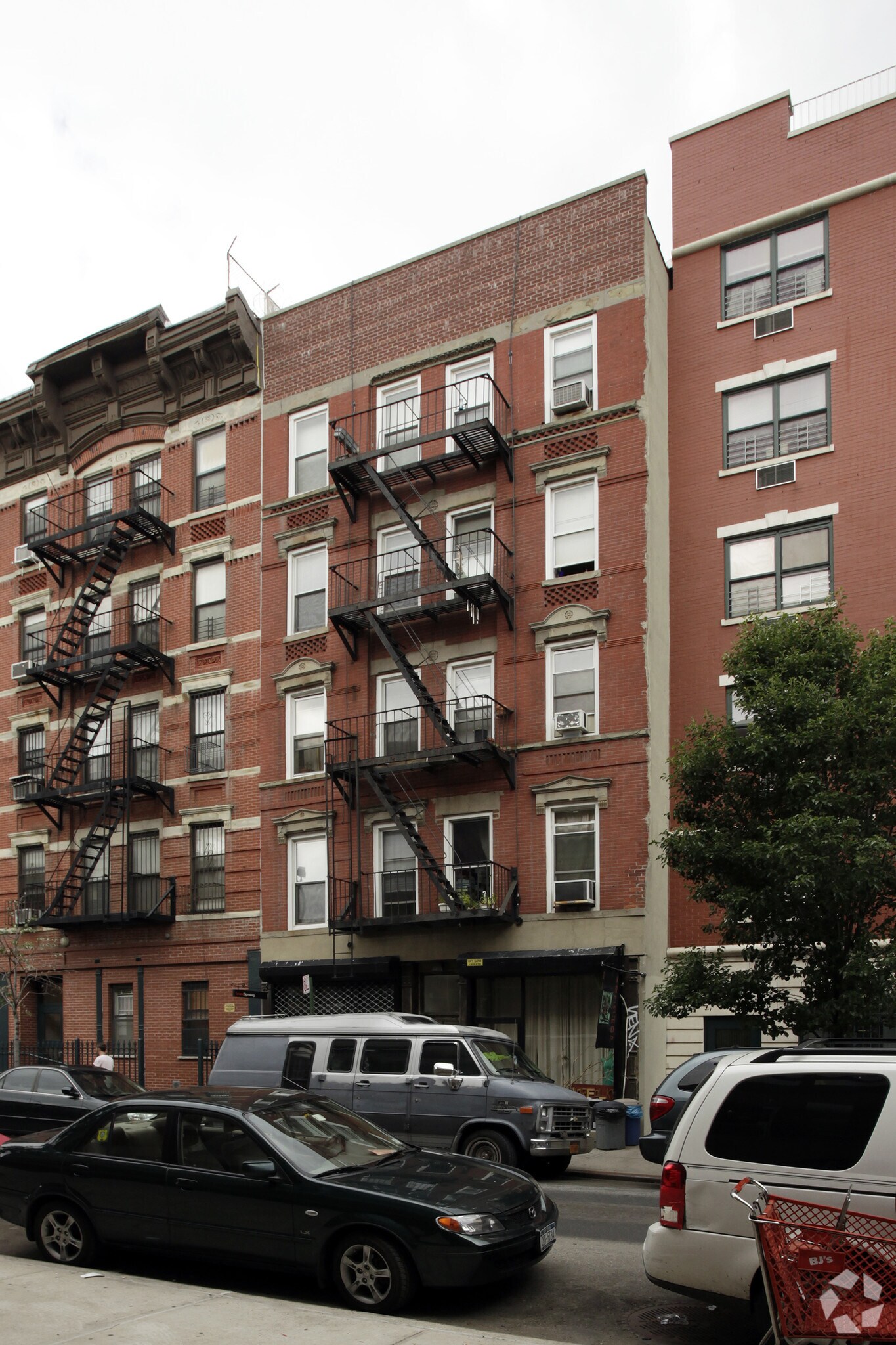139 Norfolk St New York, NY 10002 MultiFamily Property for Lease on