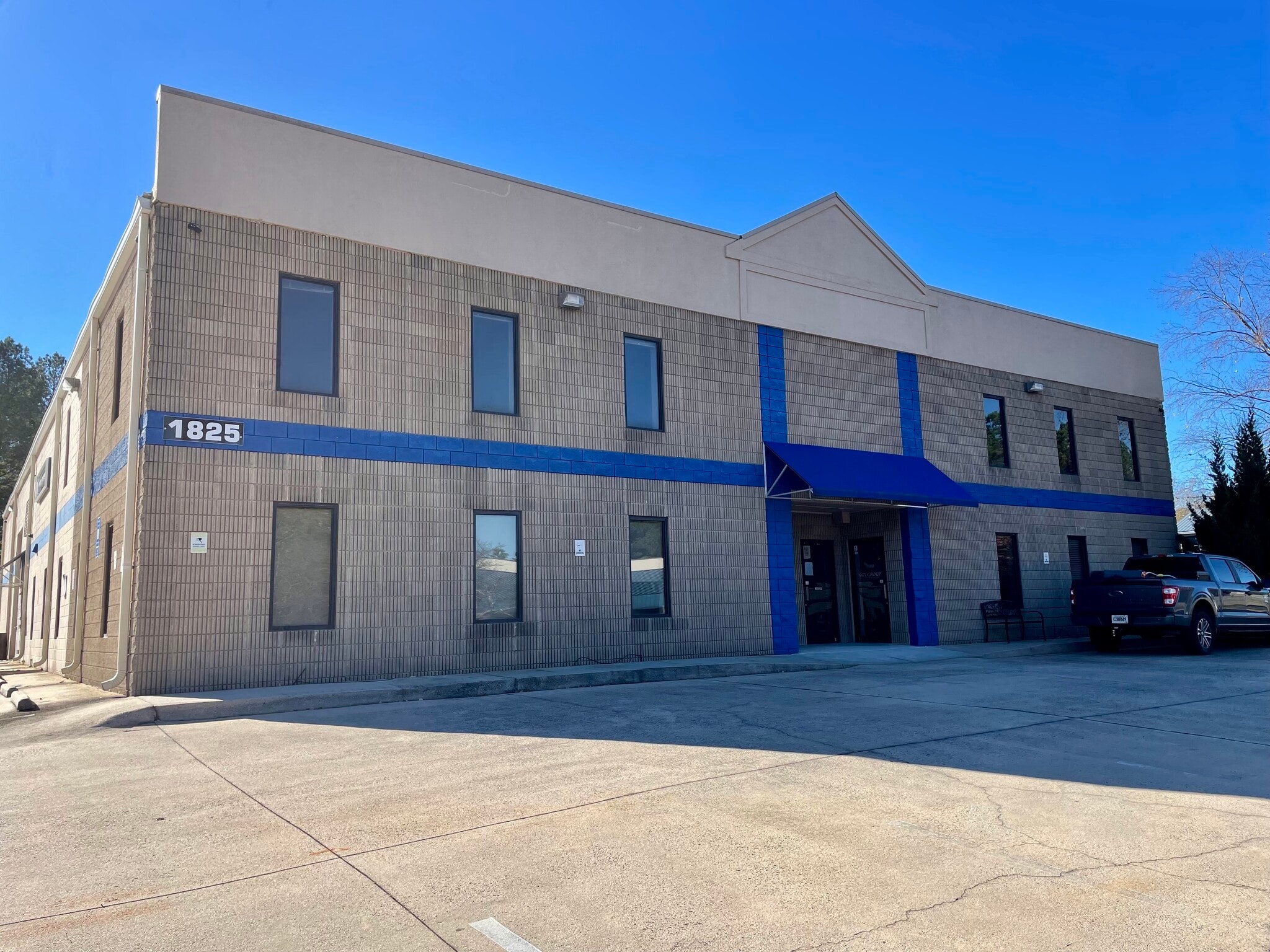 1825 Grassland Pky, Alpharetta, GA for Sale