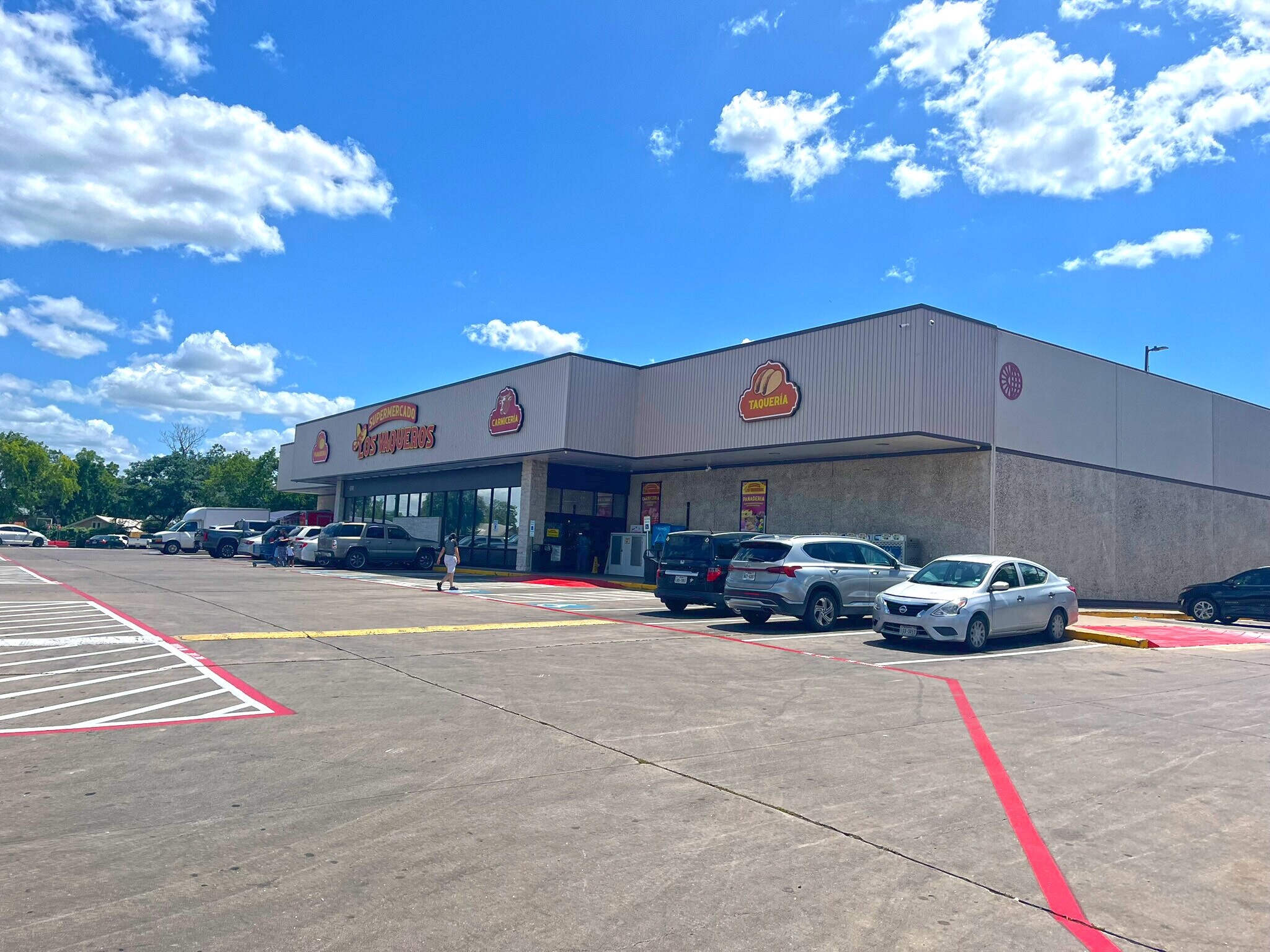 6800 Berkman Dr, Austin, TX for Rent