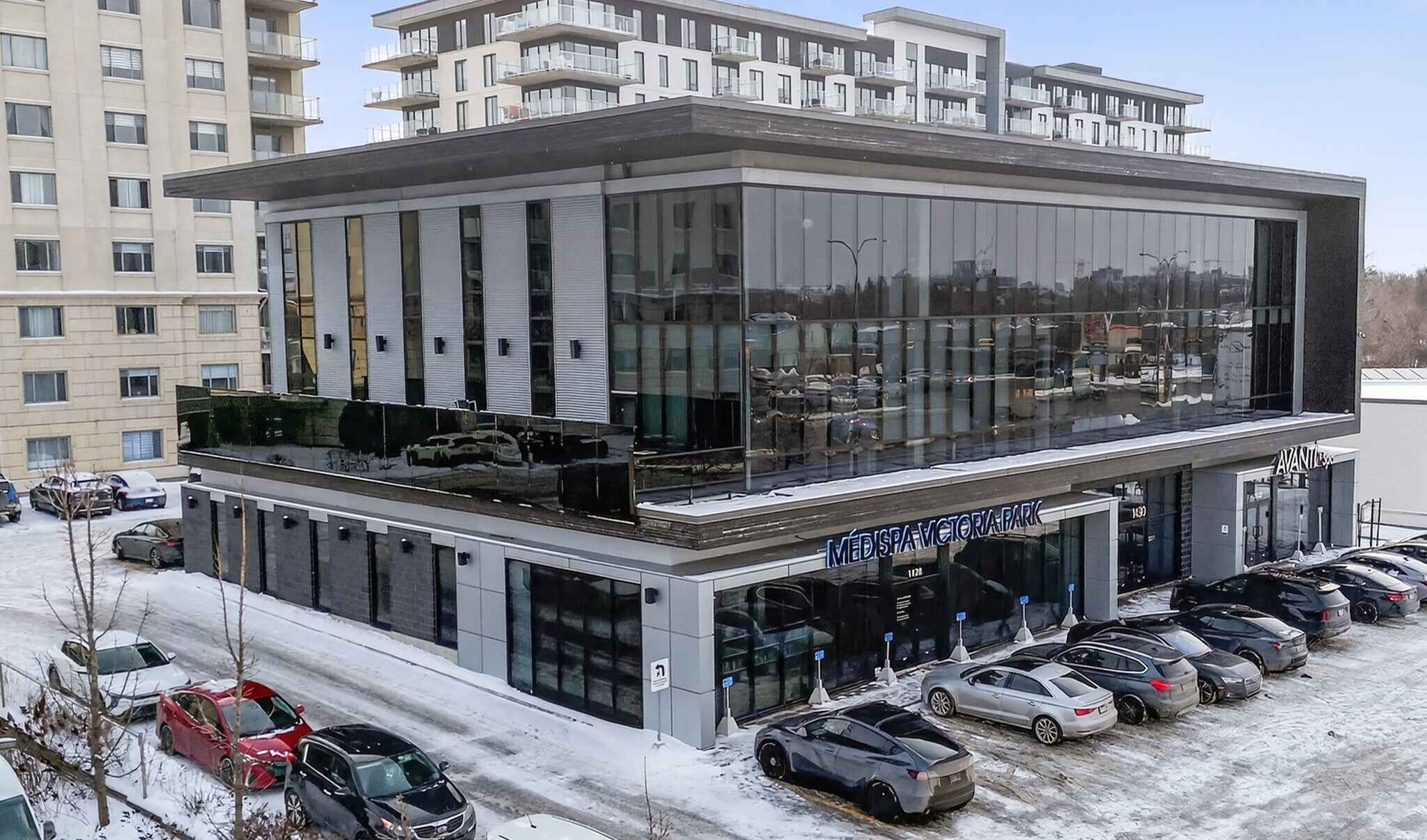 1428-1432 Boul Saint-Martin O, Laval, QC for Sale