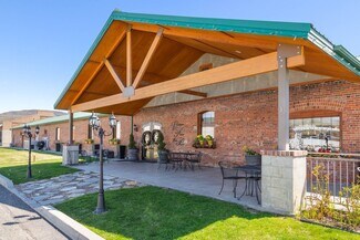 Wenatchee, WA Specialty - 1 Vinyard Way